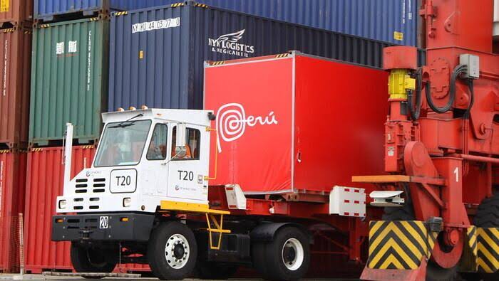 Exportación de superalimentos en contenedor